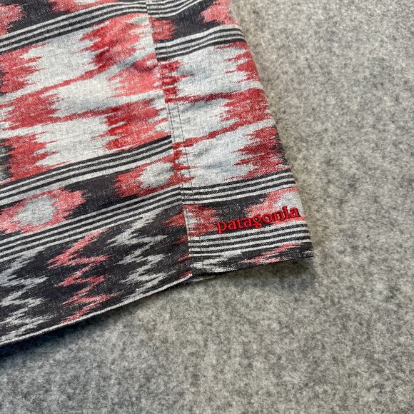 Men's Patagonia Black, Red, White Board Shorts Wavefarer Swim Trunks Size 30 - Picture 5 of 11